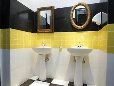 Art 4* Athens