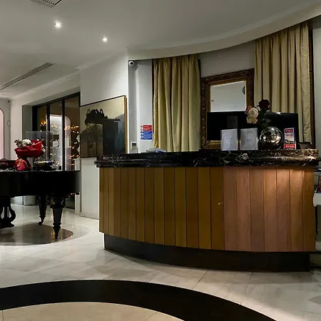 Hotel Art 4*