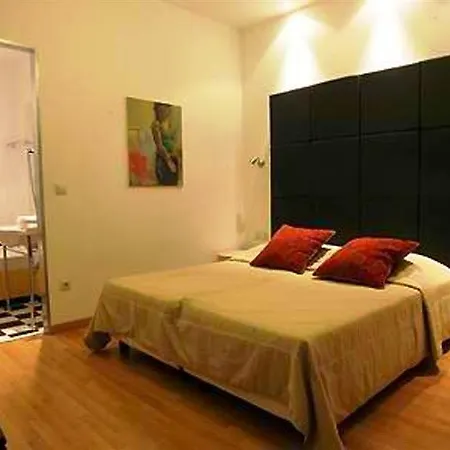 Art 4* Athens